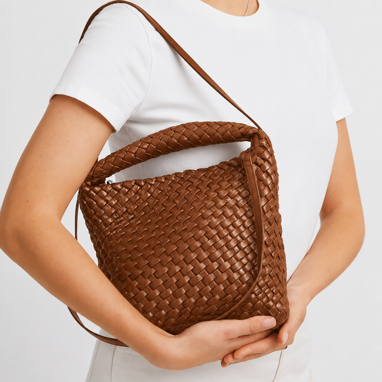 Medium woven tote vegan leather bag me the label