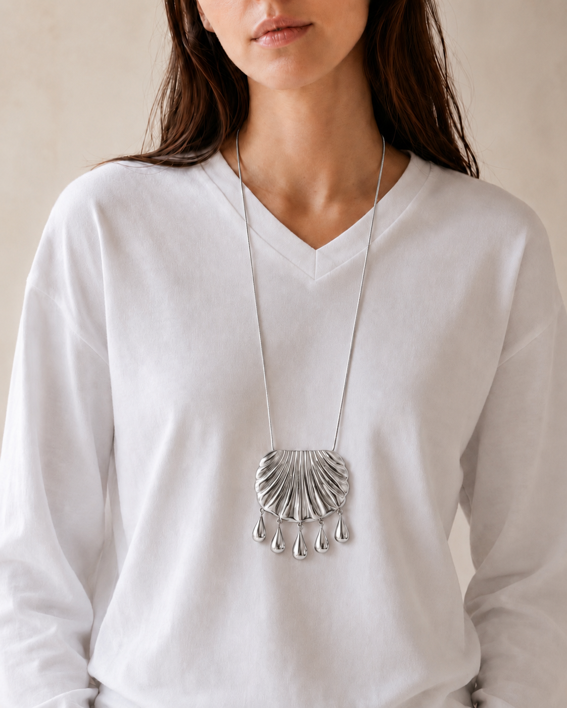 Oceana Shell Pendant Necklace - Silver